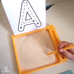 Tavita senzoriala tip Montessori, pentru pre-scriere si trasare - Artynos.ro