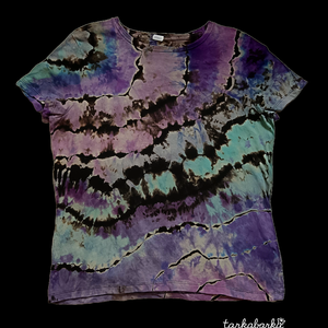 Tricou de dama vopsit in stil tie-dye, marimea M, Imbracaminte si moda, Haine dama, Tricou si top de dama, Obiecte pictate, ARTYNOS
