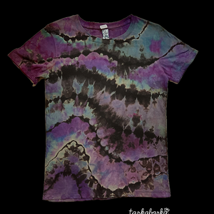 Tricou de dama vopsit in stil tie-dye, marimea S, Imbracaminte si moda, Haine dama, Tricou si top de dama, Obiecte pictate, ARTYNOS