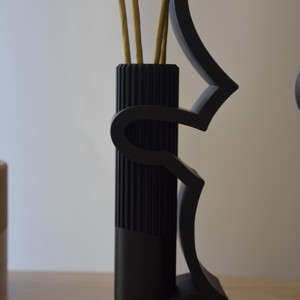 Vază elegantă în formă de iepuraș � decor modern de Paște pentru casă -  - Artynos.ro