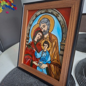 Icoana Sfanta familie pictata manual, pe sticla - arte vizuale și accesorii  - picturi - pictură pe sticlă - Artynos.ro