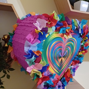 Pinata piniata inima - jucării și echipamente pentru copii - jocuri de rol - Artynos.ro