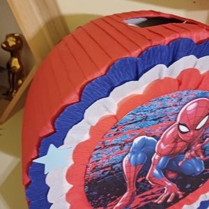 Piñata pinata piniata Spiderman  - jucării și echipamente pentru copii - jocuri de mișcare - Artynos.ro