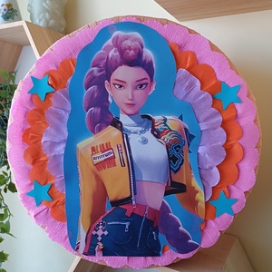 Piñata pinata piniata Rumi KPop - jucării și echipamente pentru copii - jocuri de rol - Artynos.ro
