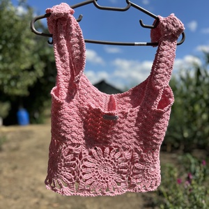 Top handmade �Blush Bloom - îmbrăcăminte și modă - haine damă - top de damă, bralette - Artynos.ro