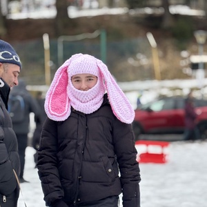 Cagulă �Iepuraș de pluș - 10-20+ ani - îmbrăcăminte și modă - eșarfe, pălării, fularuri - căciulă - Artynos.ro