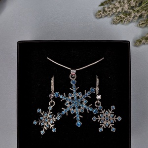 Set argint 925 cu fulgi de nea - crăciun - cadouri de moș crăciun - cadouri de moș crăciun - Artynos.ro