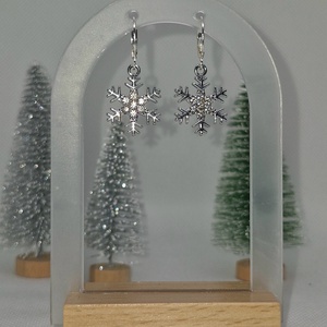 Cercei argint 925 cu fulgi argintii mici - crăciun - cadouri de moș crăciun - cadouri de moș crăciun - Artynos.ro