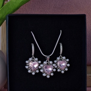Set placat cu argint 925 cu inimioare roz - bijuterii - cercei - cercei din argint - Artynos.ro