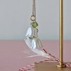 Cercei Vestirea Primăverii cu lalele albe - bijuterii - mărțișor - Artynos.ro