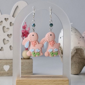 Cercei de Paște cu iepurași roz cu albastru - decor de sărbători - decorațiuni de paște - iepuraș de paște - Artynos.ro