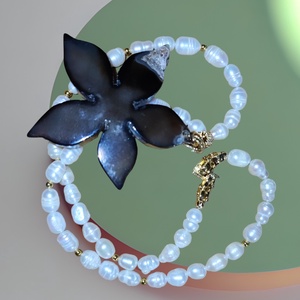 Colier perle de cultura si floare de agat maro - bijuterii - coliere - coliere de perle - Artynos.ro