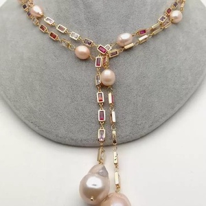 Colier lung, fara inchidere, din perle de cultura roz si cristale colorate, Bijuterii, Coliere, Coliere de perle, Confecționarea bijuteriilor, ARTYNOS