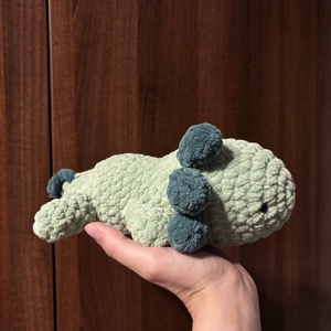 Axolotl croșetat  - jucării și echipamente pentru copii - plușuri - figurine de pluș - Artynos.ro