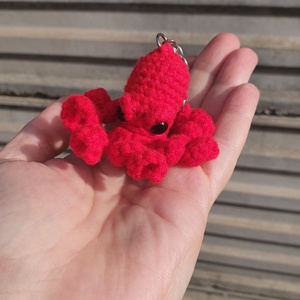 Caracatita Breloc Crosetat  - genți și portofele - accesorii genți - breloc - Artynos.ro