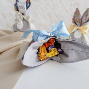Săculeț personalizat reversibil pentru dulciuri cu urechi de iepuraș - jucării și echipamente pentru copii - saci și seturi pentru copii - accesorii pentru copii - Artynos.ro