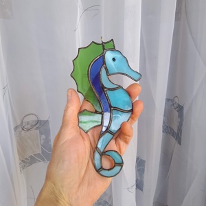 Seahorse Tiffany Window Decor O briză răcoritoare în zilele toride - casă & stil de viață - decorațiuni de casă - decorațiuni de geam și ușă - stickere pentru geam - Artynos.ro