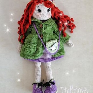 Papusa crosetata, jucărie crosetata, handmade, Cadou Craciun, cadou fetite, cadou zi nastere - Artynos.ro