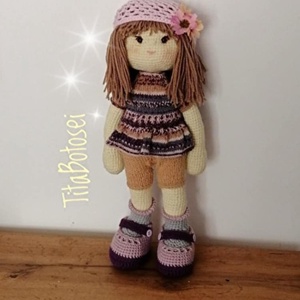 Papusa crosetata, jucarie crosetata, handmade, Cadou Craciun, cadou fetite, cadou zi nastere - Artynos.ro