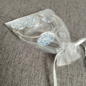 Set colier, cercei și brățară din oțel medical cu lentile de sticlă și motive populare -  - Artynos.ro