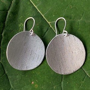 Cercei cerc de dimensiuni mici din aluminiu - bijuterii - cercei hoops - Artynos.ro Cercei cerc de dimensiuni mici din aluminiu - bijuterii - cercei hoops - Artynos.ro