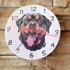 Ceas de perete din lemn cu câine rottweiler -  - Artynos.ro