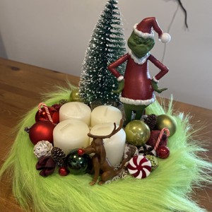 Decoratiune de Craciun Grinch pentru masa de Advent  - Artynos.ro