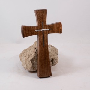 Cruce din lemn modelată, cruce de perete -  - Artynos.ro