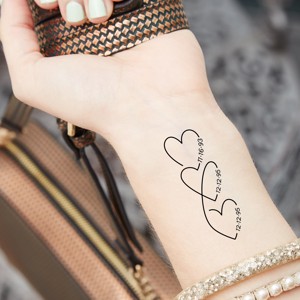 Tatuaj personalizat lavabil, Trei inimi cu date (3 bucăți) -  - Artynos.ro
