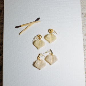 Cercei inimioara 3D - bijuterii - cercei - cercei din mărgele - Artynos.ro