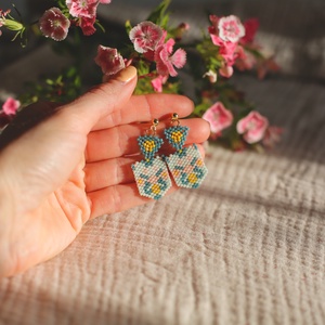 Cercei cu motive florale, Bijuterii, Cercei, Cercei din margele, Cusatura, Confectionarea bijuteriilor, ARTYNOS