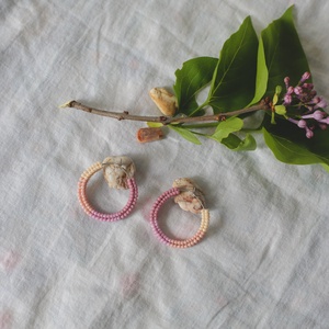Cercei roz de tip hoops - bijuterii - cercei - cercei din mărgele - Artynos.ro