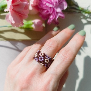 Inel din margele cu model flori, Bijuterii, Inele, Inele cu pietre semipretioase, Confectionarea bijuteriilor, Cusatura, ARTYNOS