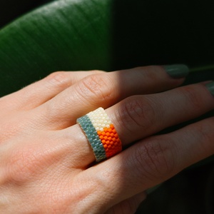 Inel din margele colorate, Bijuterii, Inele, Inele cu pietre semipretioase, Confectionarea bijuteriilor, Cusatura, ARTYNOS