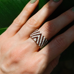 Inel din margele colorate, Bijuterii, Inele, Inele cu pietre semipretioase, Confectionarea bijuteriilor, Cusatura, ARTYNOS