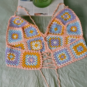 Top crosetat colorat, de vara - îmbrăcăminte și modă - haine damă - top de damă, bralette - Artynos.ro