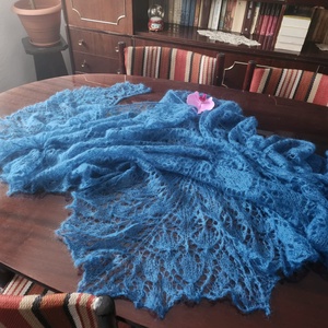 Sal tricotat Poveste de Craciun - îmbrăcăminte și modă - eșarfe, pălării, fularuri - șaluri - Artynos.ro
