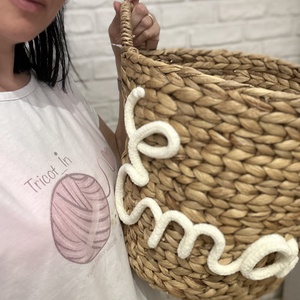 Coș nuiele personalizat cu nume din șnur tricotat - casă & stil de viață - echipament pentru camera copiilor - cutii depozitare jucării - Artynos.ro