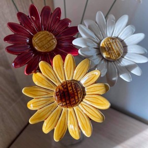 Floarea-soarelui, floare din ceramică realizată manual - casă & stil de viață - decorațiuni de casă - accesorii florale - flori la fir - Artynos.ro