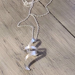 Colier EZÜSTCHOMÓ -  - Artynos.ro Colier EZÜSTCHOMÓ -  - Artynos.ro