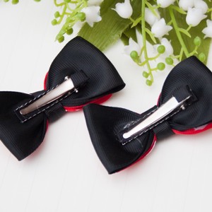 Clemă de păr Masnis Ornament floare - Negru/roșu -  - Artynos.ro