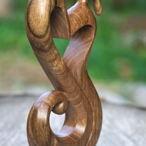 Statuia iubirii veșnice -  - Artynos.ro