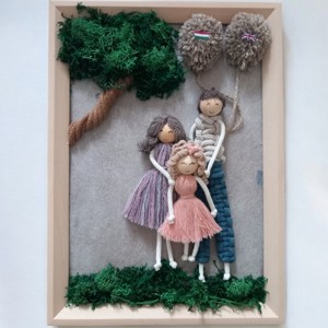 Imagine 3D personalizata a unei familii sub un copac cu baloane., , , Imagine 3D, realizata in functie de nevoile dvs. individuale. Un cadou special pentru orice ocazie,..., ARTYNOS