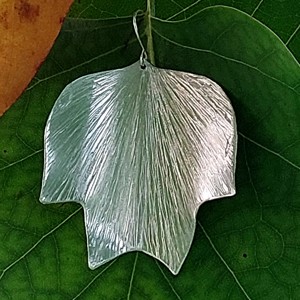 TULIPANT LEVEL cercei din aluminiu -  - Artynos.ro TULIPANT LEVEL cercei din aluminiu -  - Artynos.ro
