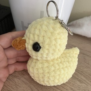 Croșetat chenille rață breloc, decor sac -  - Artynos.ro