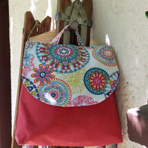 Rucsac pentru femei cu model mandala, , , Am realizat acest rucsac dintr-o panza decorativa cu model si in culori uni. Are doua inchizatori m..., ARTYNOS