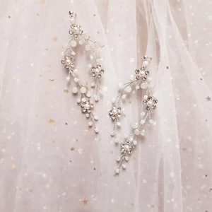 Cercei lungi mireasa Ava - accesorii nuntă - bijuterii mireasă - cercei mireasă - Artynos.ro