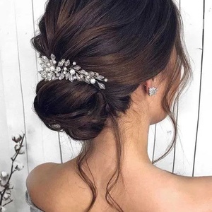 Pieptan mireasa cu perle si cristale Estella, Accesorii nuntă, Ornamente de păr de nuntă, Accesorii păr nuntă, Confecționarea bijuteriilor, ARTYNOS