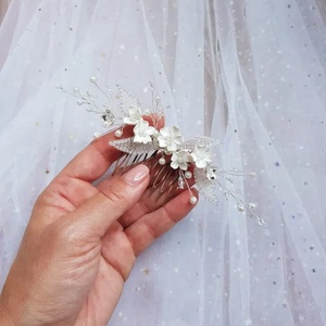 Pieptan mireasa floral - accesorii nuntă - ornamente de păr de nuntă - accesorii păr nuntă - Artynos.ro