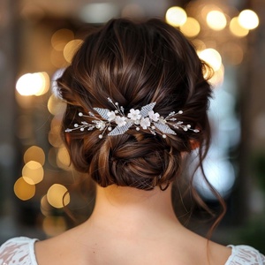 Pieptan mireasa floral - accesorii nuntă - ornamente de păr de nuntă - accesorii păr nuntă - Artynos.ro